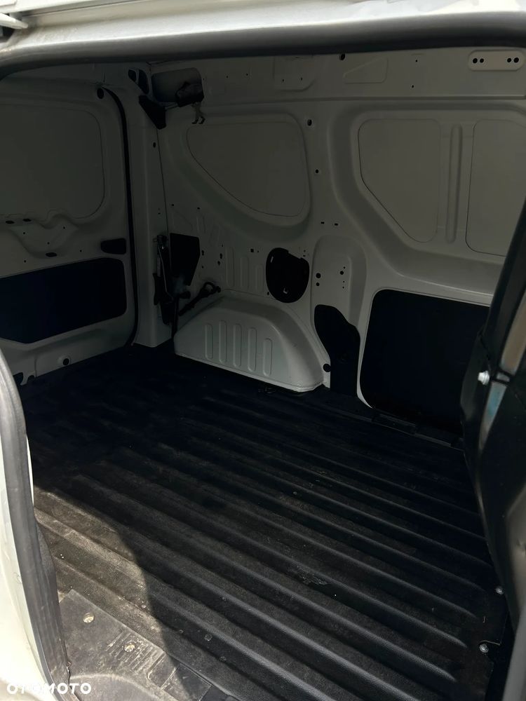 Renault Express - 8