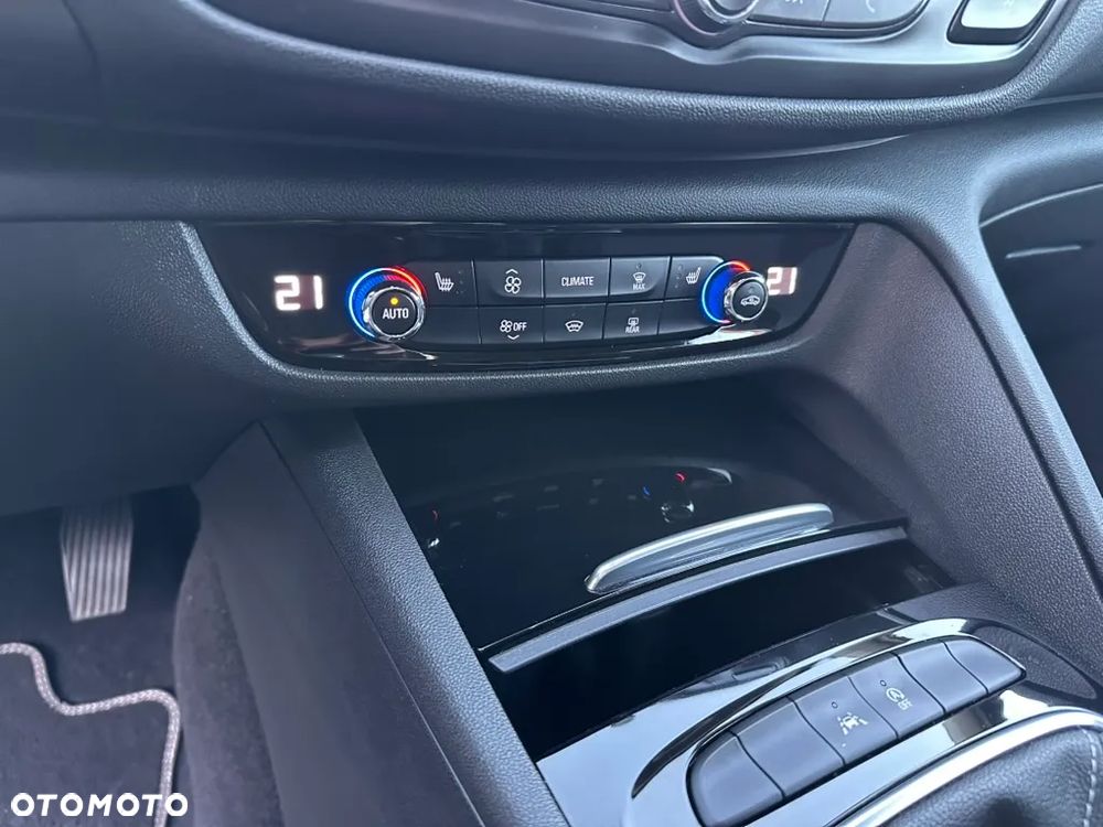 Opel Insignia - 27