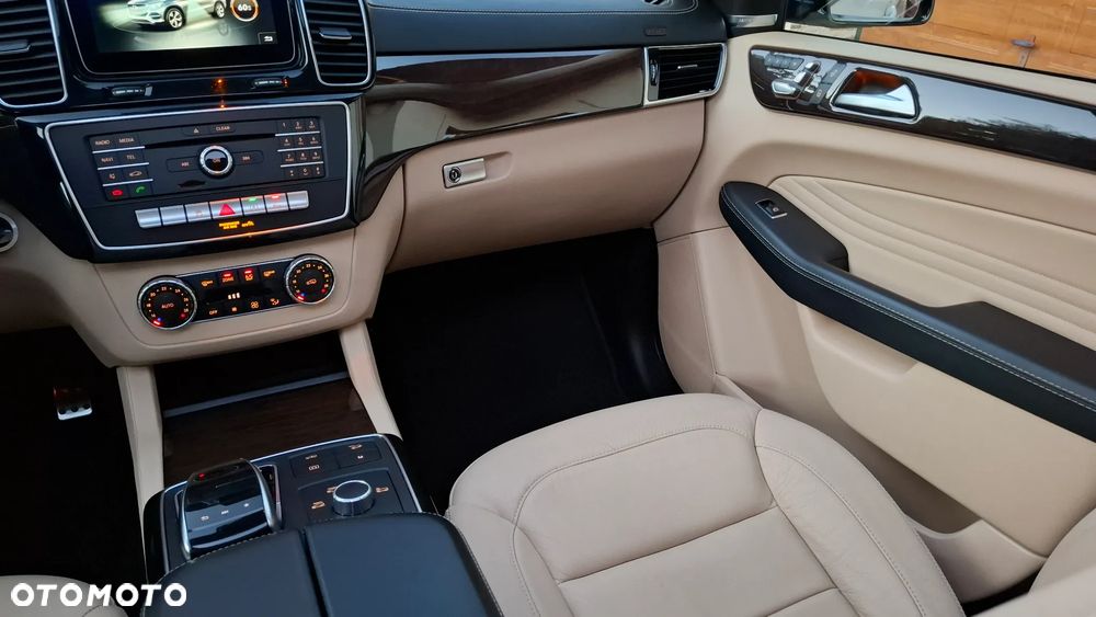 Mercedes-Benz GLE 350 d 4-Matic - 27