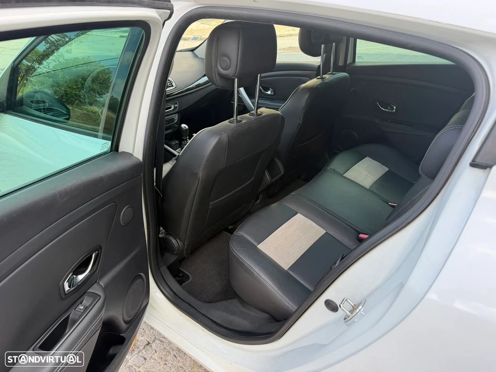 Renault Mégane 1.5 dCi Bose Edition SS - 6