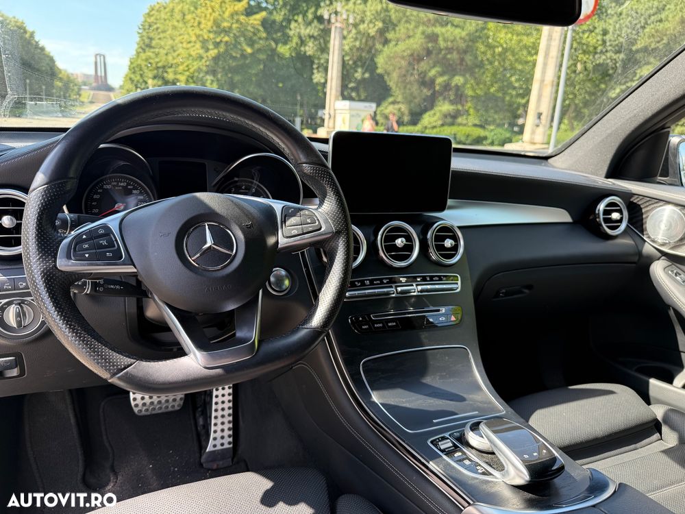 Mercedes-Benz GLC - 12