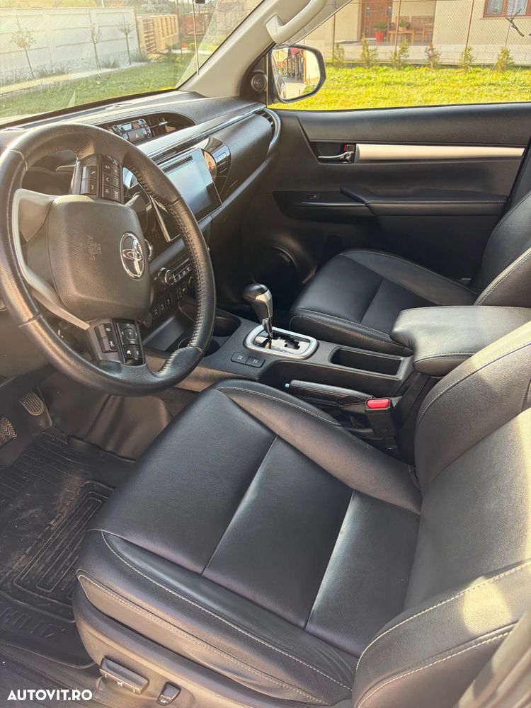 Toyota Hilux - 8