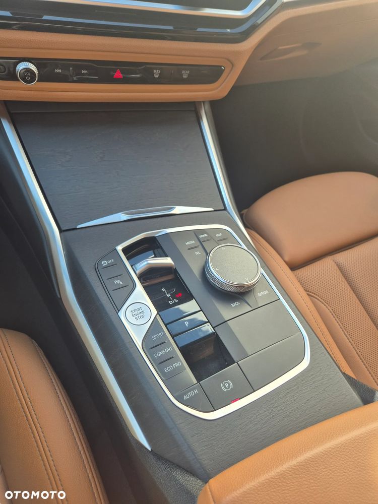 BMW Seria 3 M340i xDrive mHEV sport - 11