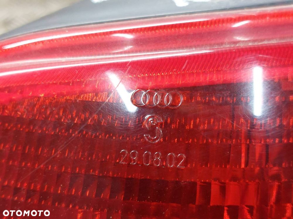 LAMPA LEWY TYŁ + PRAWY TYŁ AUDI A4 B5 KOMBI AVANT 8D9945095A 8D9945096 - 4