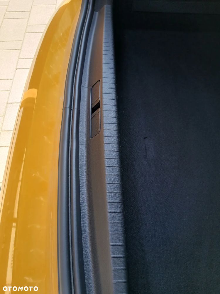 Peugeot 208 e-208 50kWh Style - 28