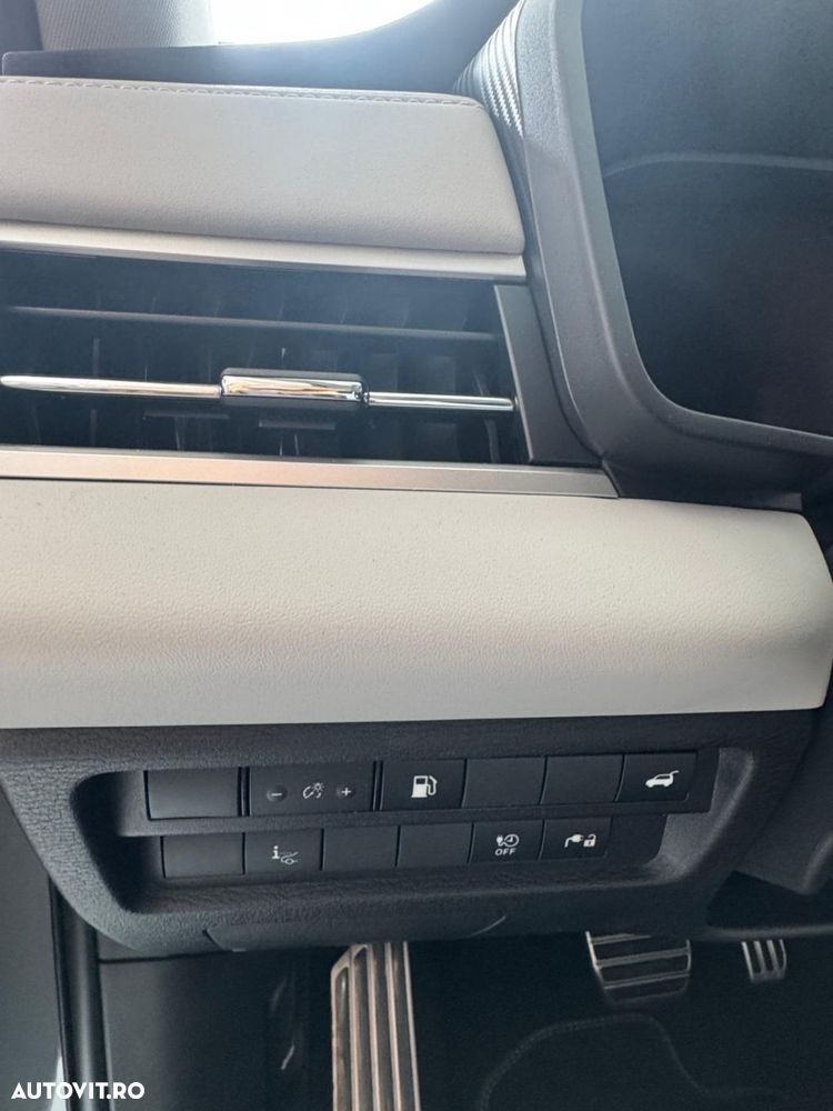 Mitsubishi Outlander - 15