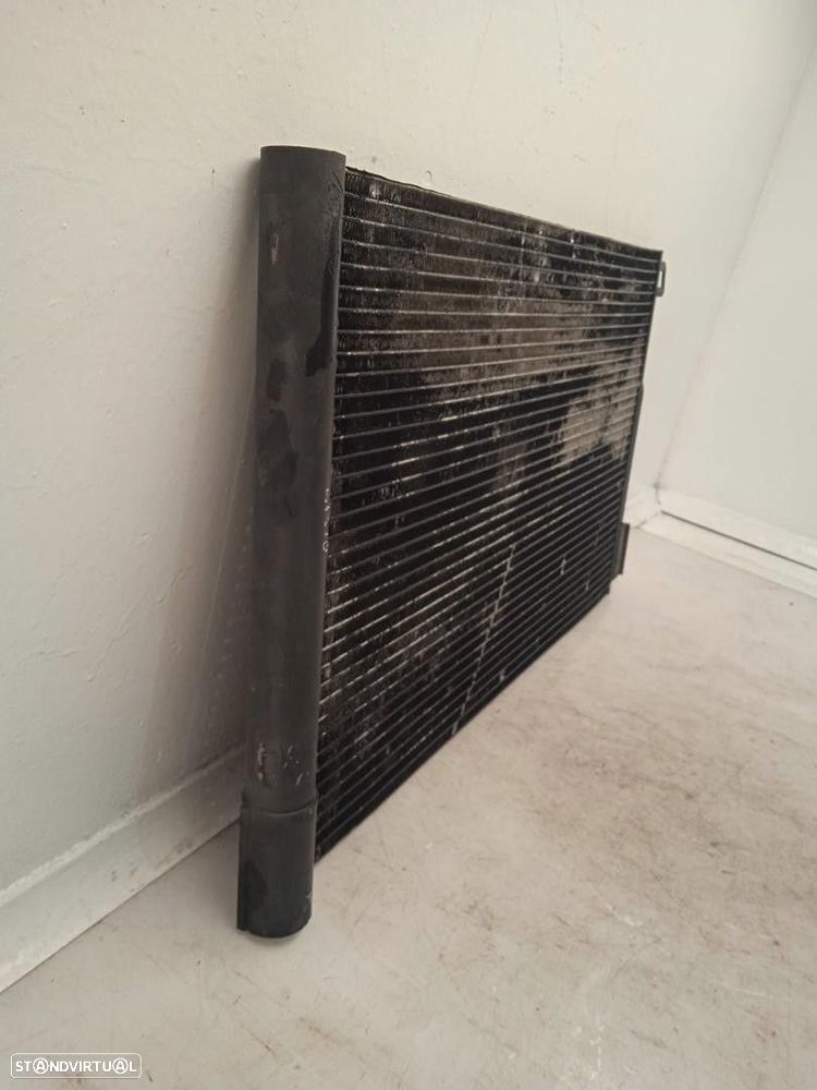 CONDENSADOR / RADIADOR AR CONDICIONADO FIAT GRANDE PUNTO 2007 - 1