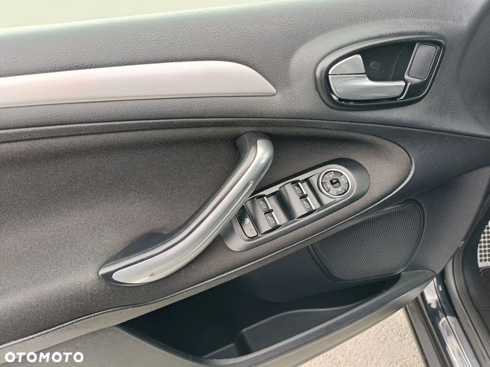 Ford S-Max 2.0 TDCi DPF Titanium - 21