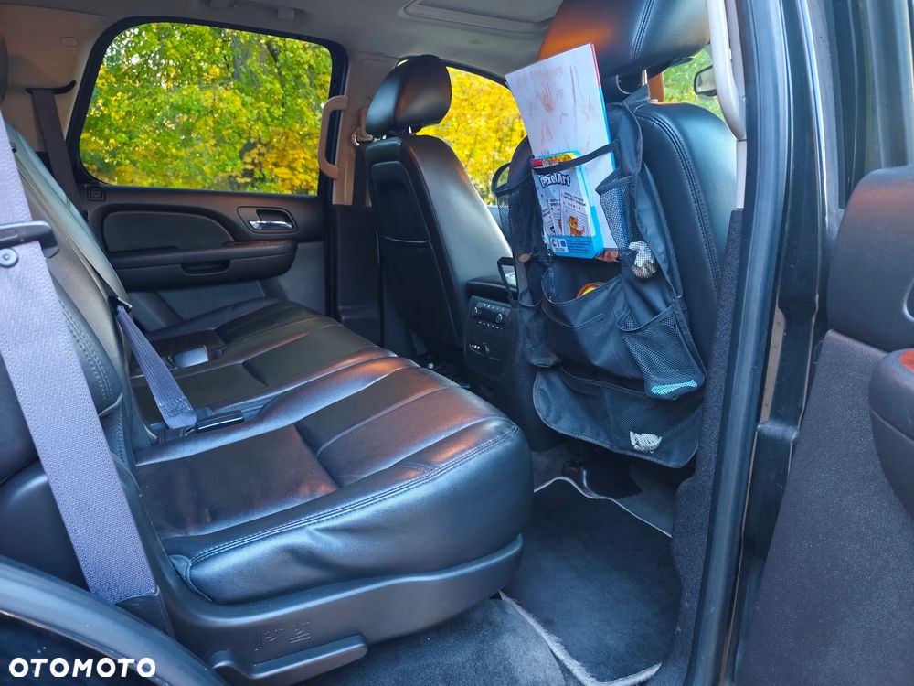 Chevrolet Tahoe - 17