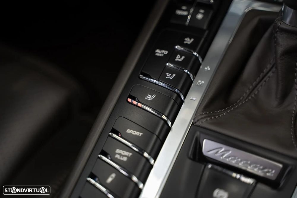 Porsche Macan S - 38