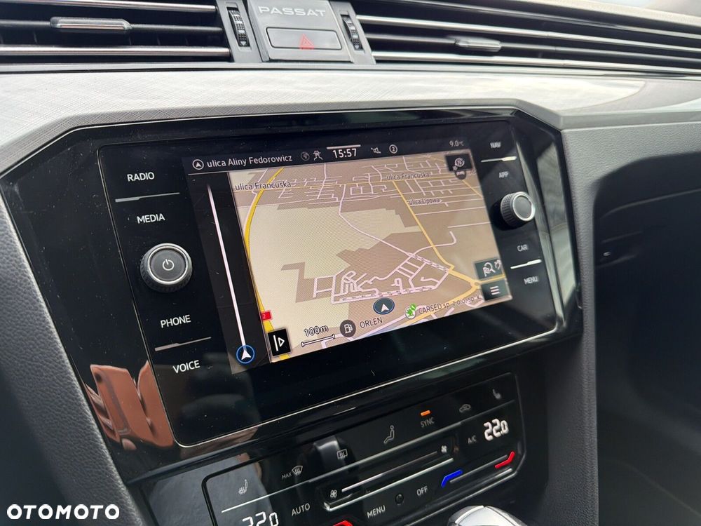 Volkswagen Passat - 28