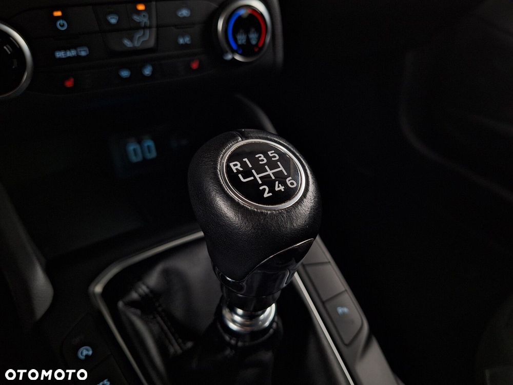 Ford Focus SW 1.5 EcoBlue SCR Connected - 37