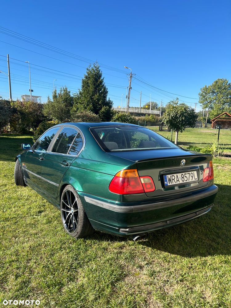 BMW Seria 3 328i - 6