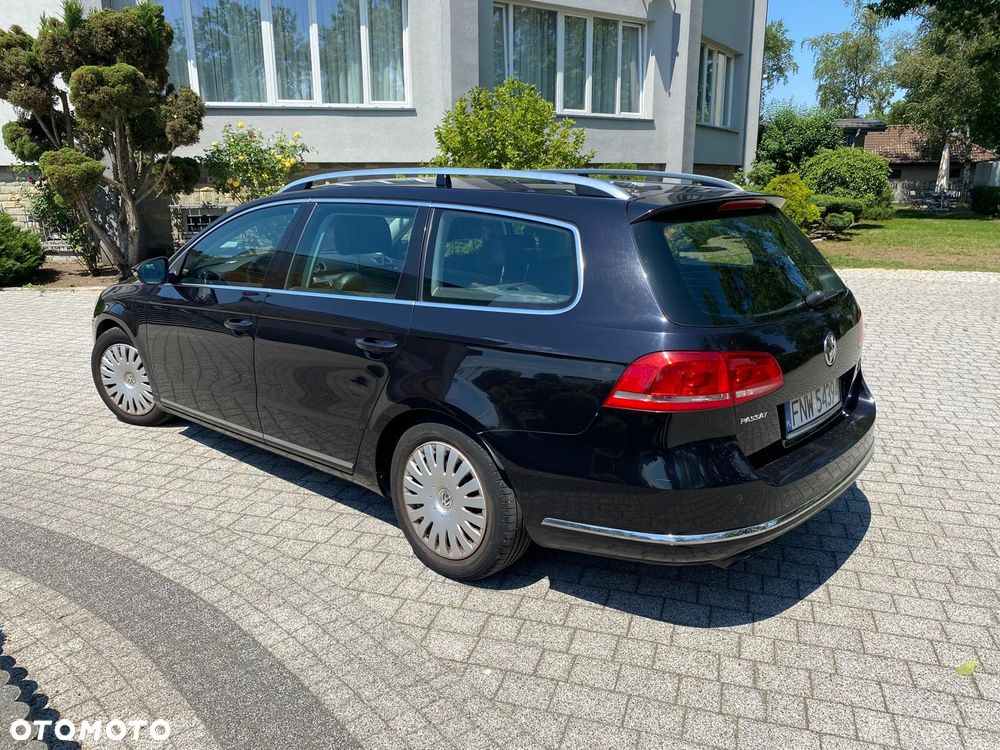 Volkswagen Passat 2.0 Blue TDI SCR Comfortline - 3