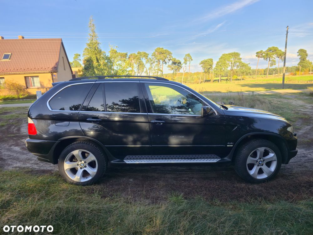 BMW X5 4.4i - 9