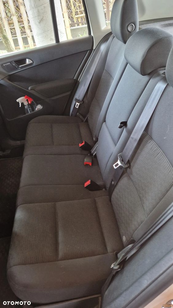 Volkswagen Tiguan - 8