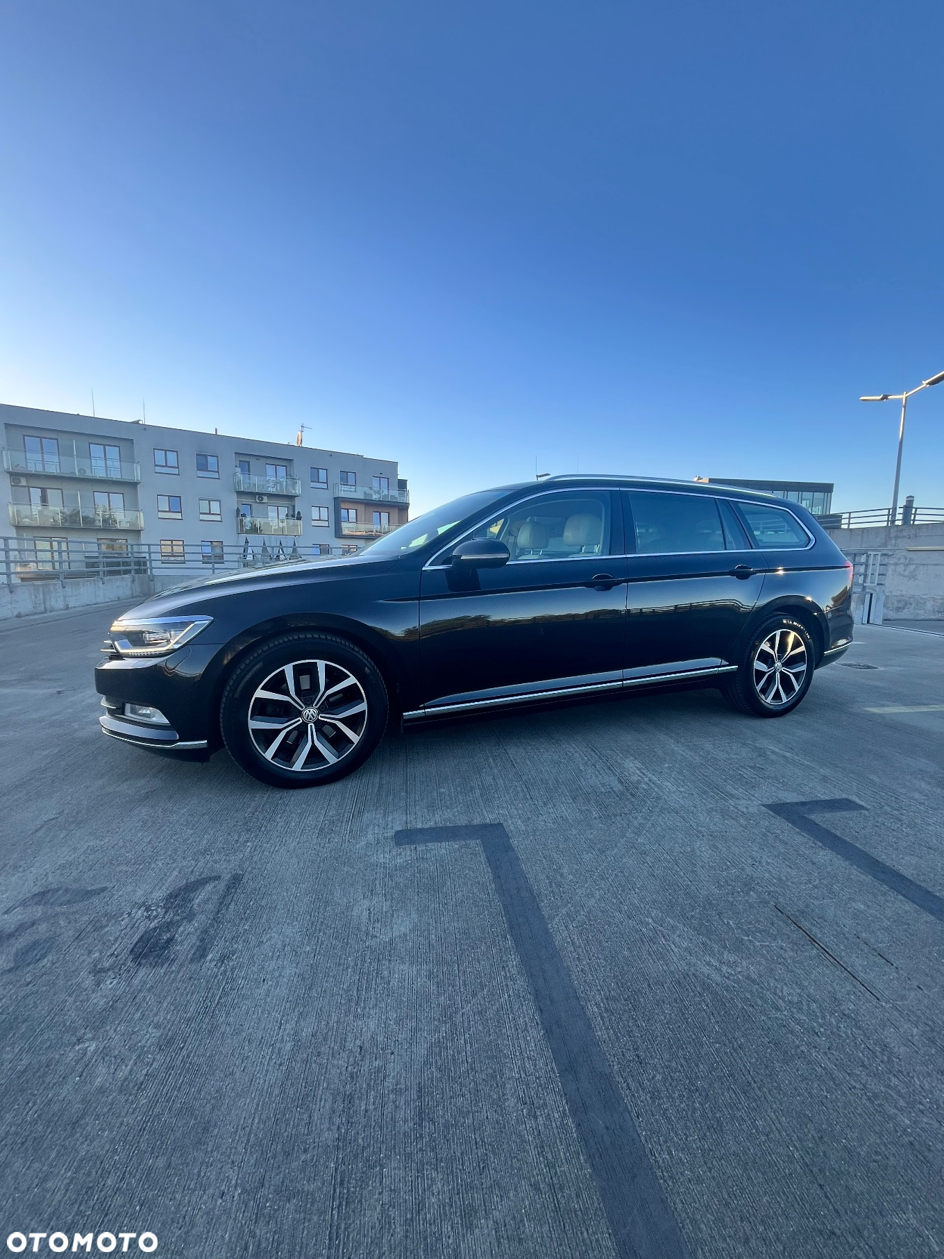 Volkswagen Passat 2.0 TDI BMT Highline DSG - 2