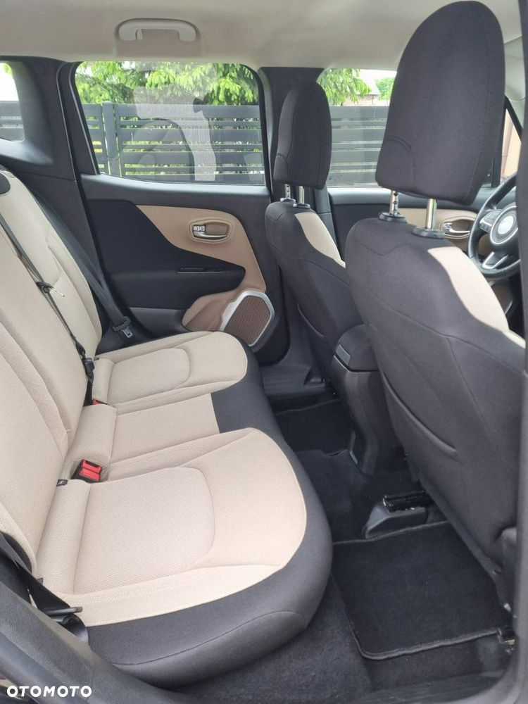 Jeep Renegade - 11
