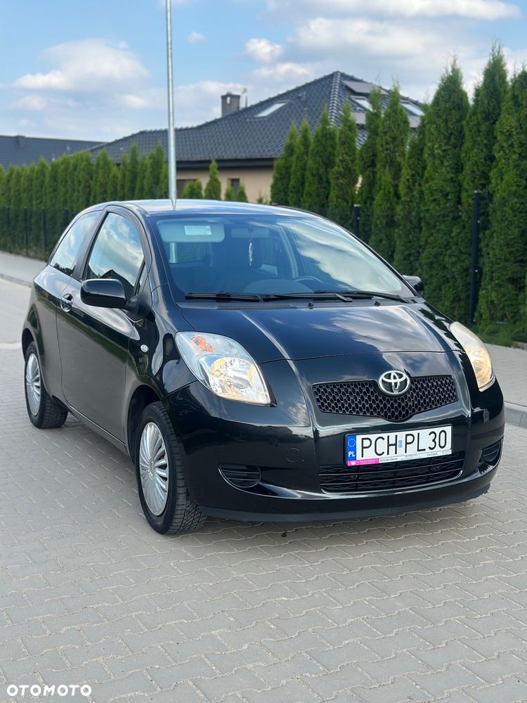 Toyota Yaris 1.0 Luna A/C - 2