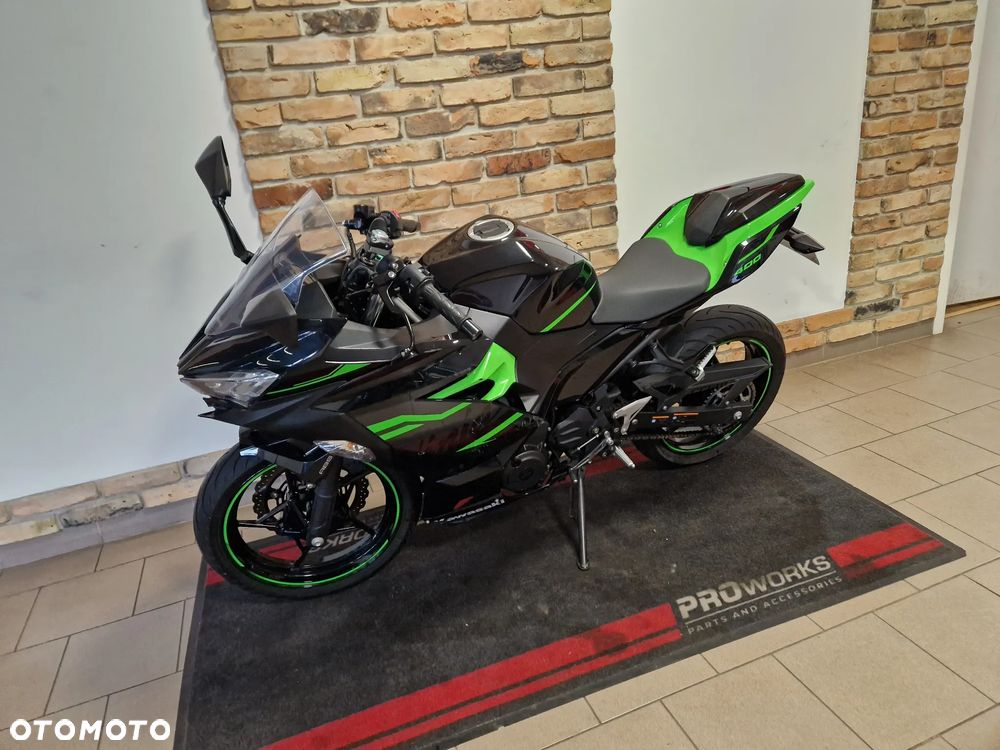 Kawasaki Ninja 400 - 14
