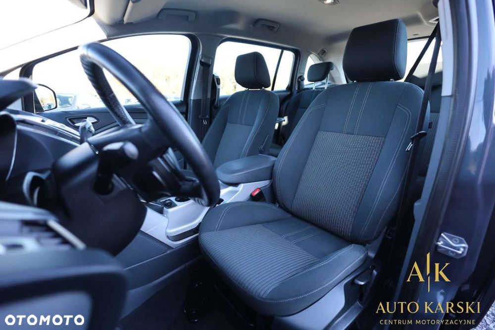 Ford Grand C-MAX - 29