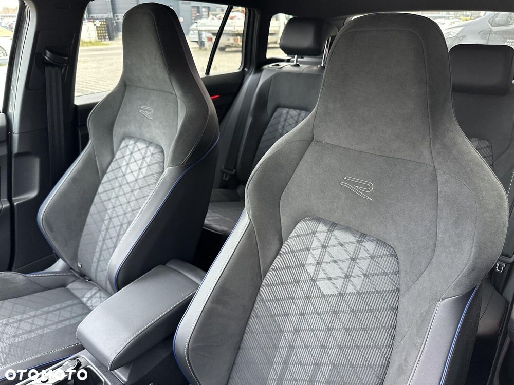 Volkswagen Golf Variant - 11