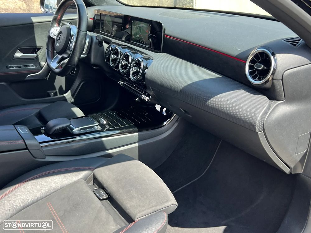 Mercedes-Benz A 250 e 8G-DCT AMG Line - 17