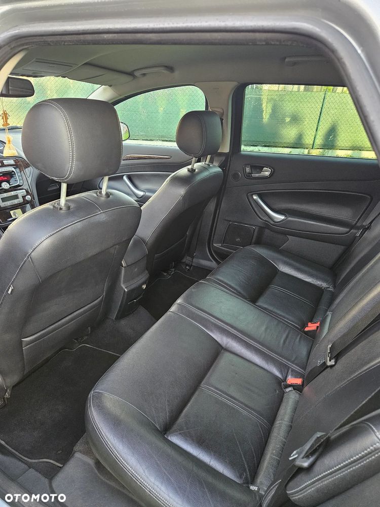 Ford Mondeo 2.0 TDCi Ghia X - 5