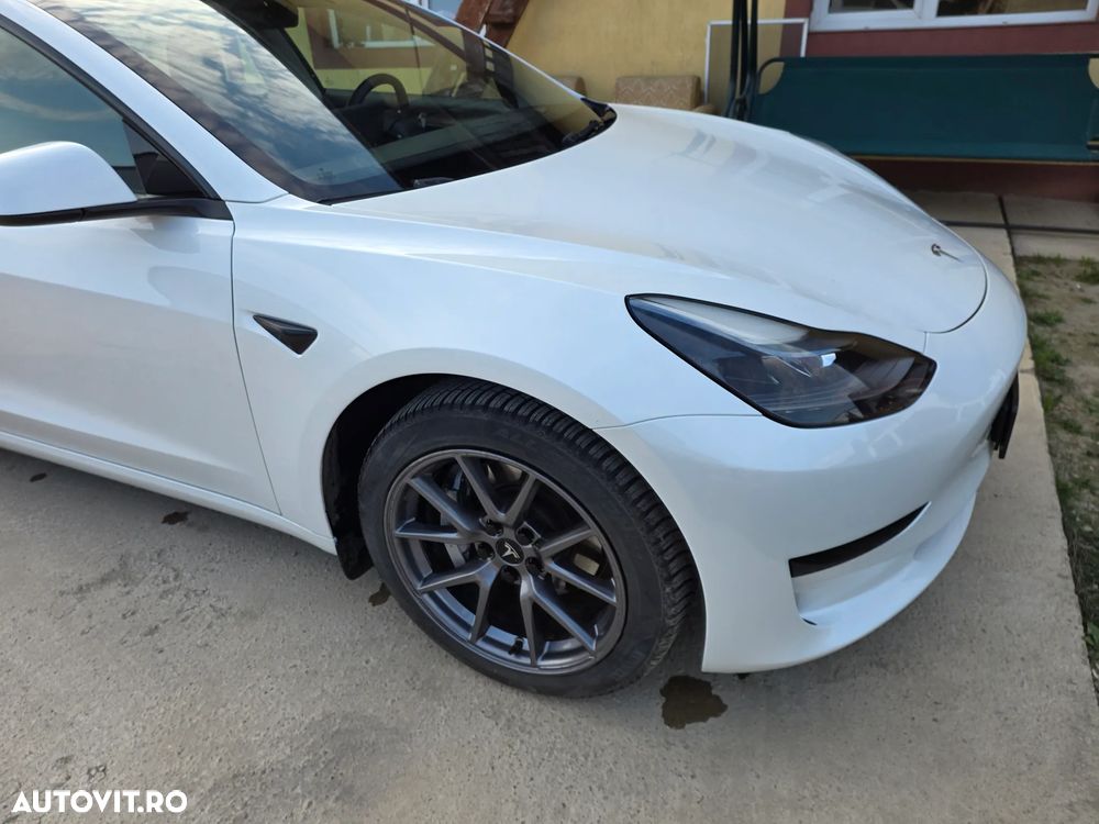Tesla Model 3 RWD - 6