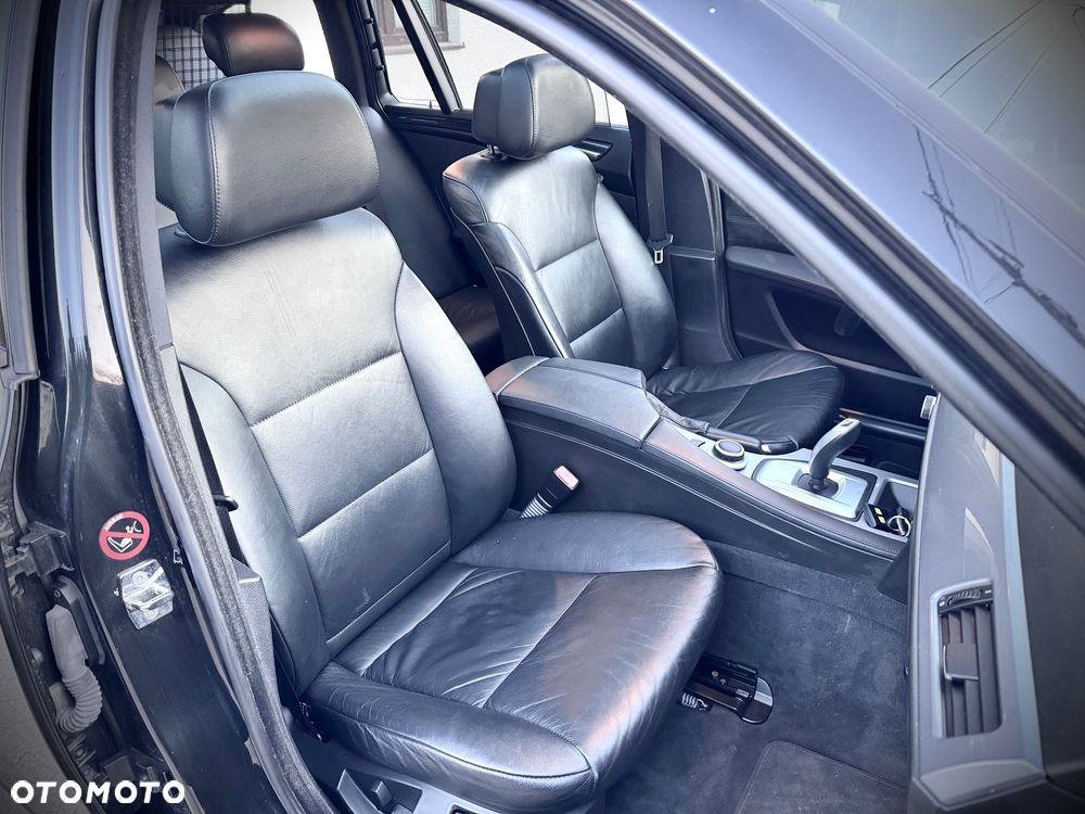 BMW Seria 5 535d Sport-Aut Edition Sport - 7