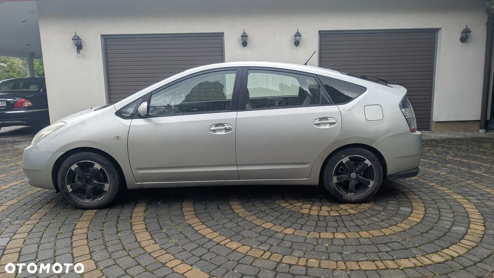 Toyota Prius 1.5 VVT-i Sol (nav) - 3