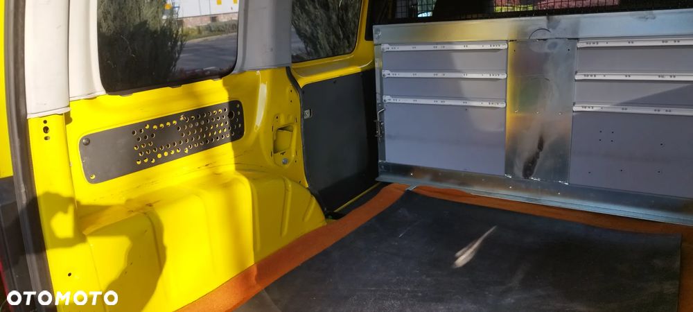 Volkswagen Caddy - 6