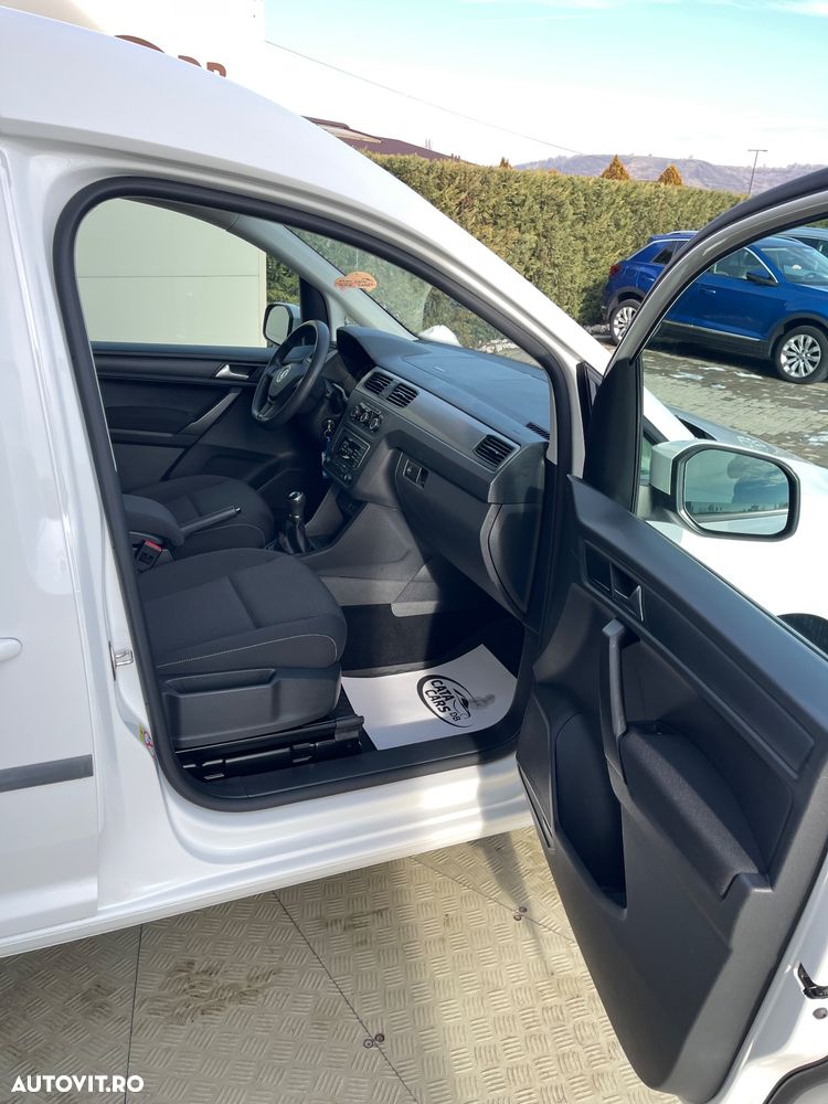 Volkswagen Caddy Maxi - 24