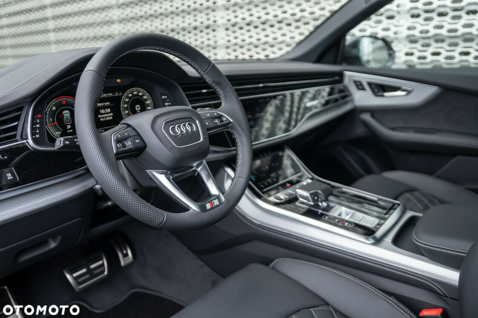 Audi Q8 - 15