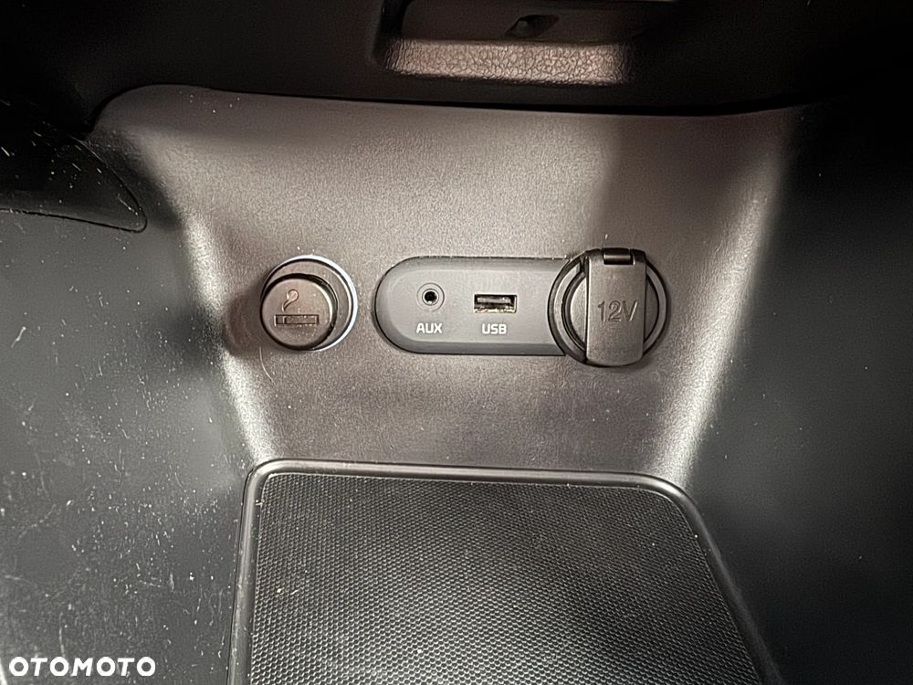 Kia Ceed 1.6 GDI Dream-Team Edition - 23