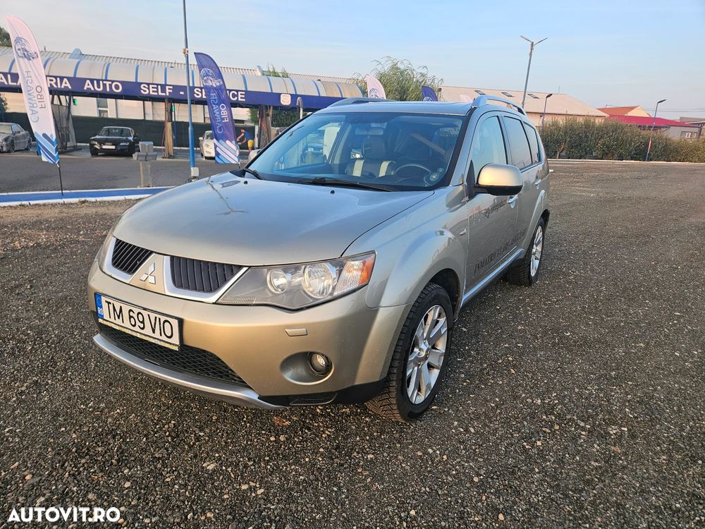 Mitsubishi Outlander 2.2 DI-D NAVI Instyle - 3