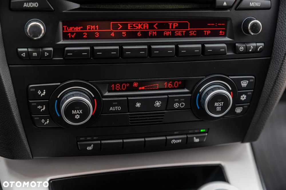 BMW Seria 3 318i - 27