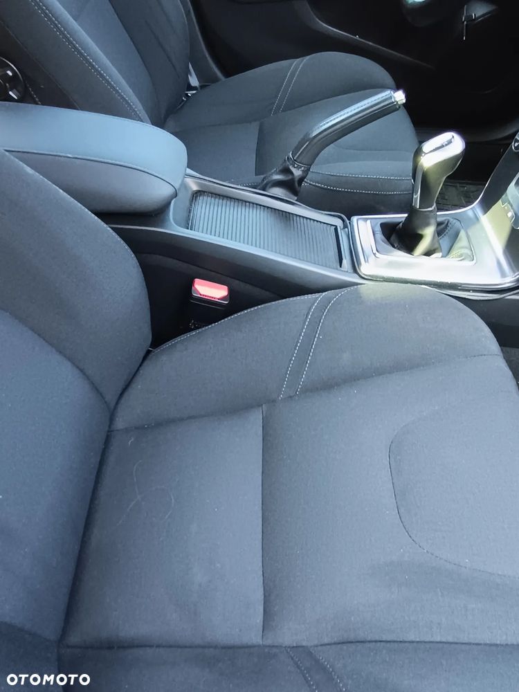 Volvo V40 - 27