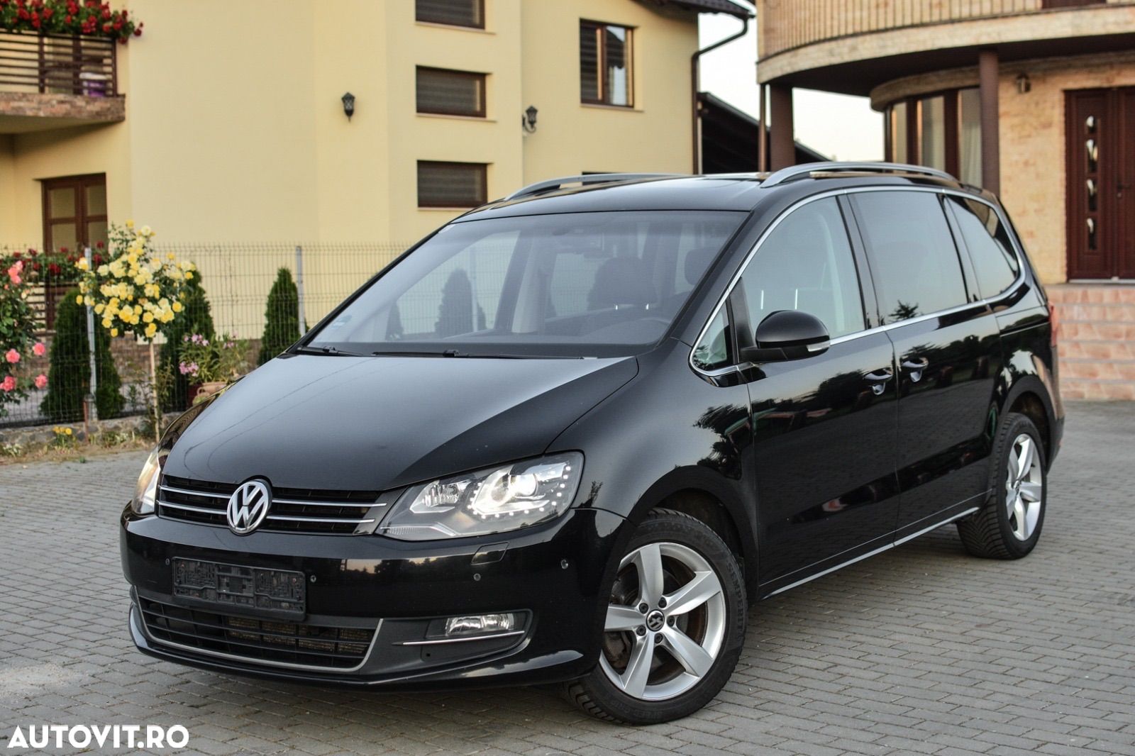 Volkswagen Sharan 2.0 TDI 4MOTION BlueMotion Technology Highline - 1