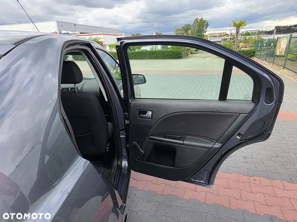 Ford Mondeo 1.8 Trend X - 13