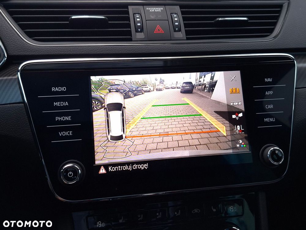 Skoda Superb 2.0 TDI SCR 4x4 Sportline DSG - 39