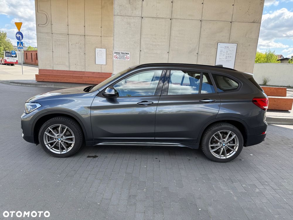 BMW X1 xDrive20i GPF Sport Line - 8