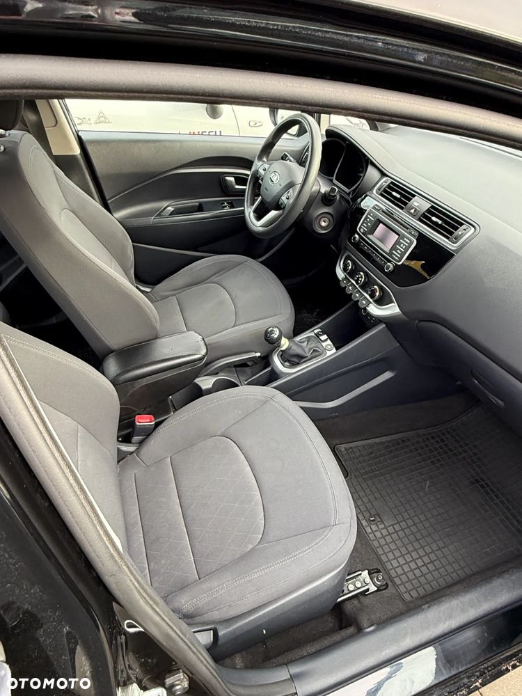 Kia Rio 1.2 M - 9