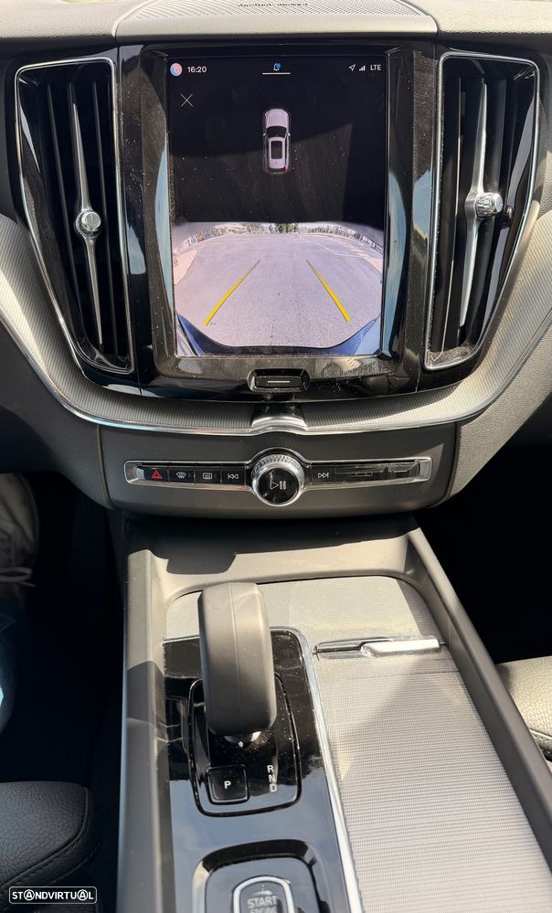 Volvo XC 60 2.0 T6 PHEV Black Edition AWD - 18