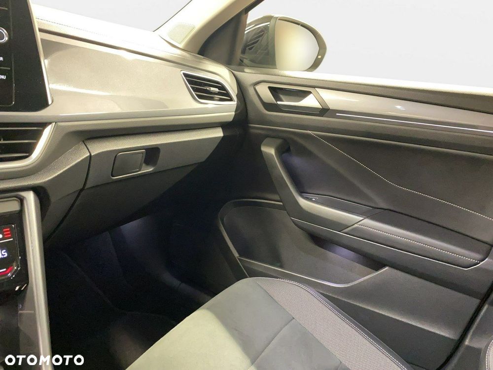 Volkswagen T-Roc - 36