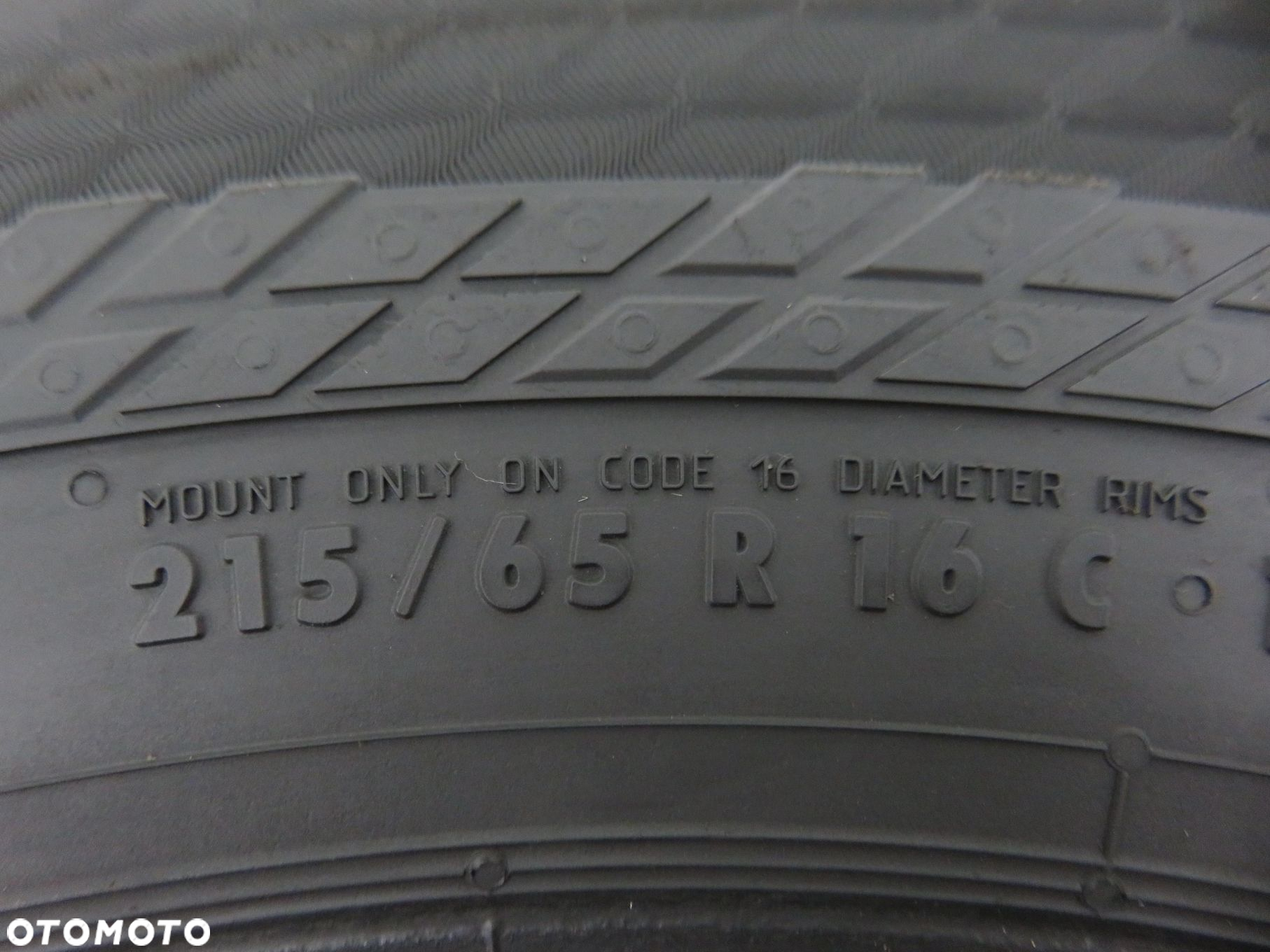 2X 215/65R16 C OPONY CALOROCZNE Continental Vancontact 4Season 109/107T - 7