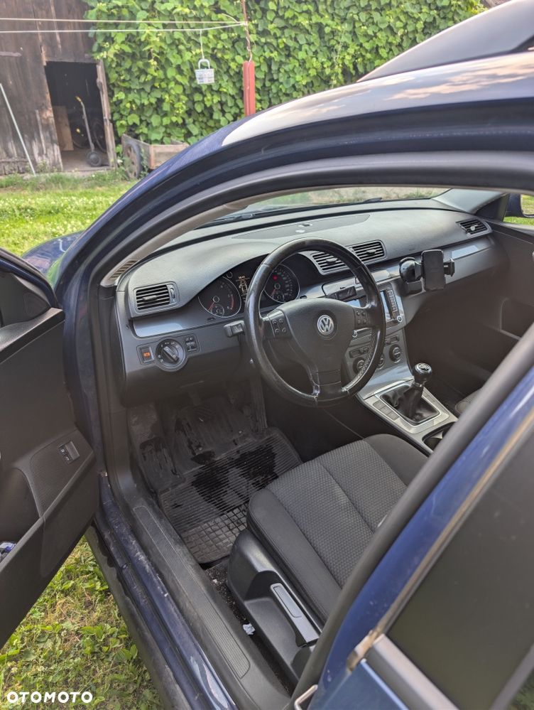 Volkswagen Passat - 6