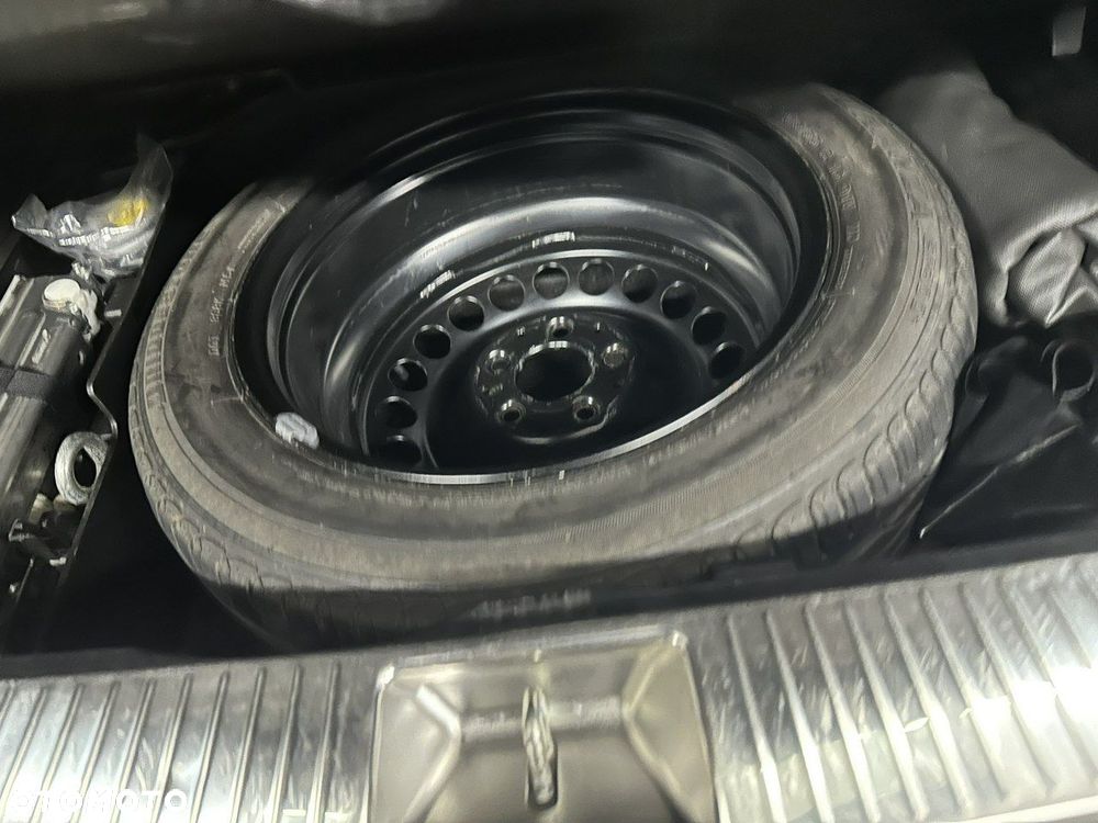 Mercedes-Benz Klasa C 200 7G-TRONIC Avantgarde Edition - 21