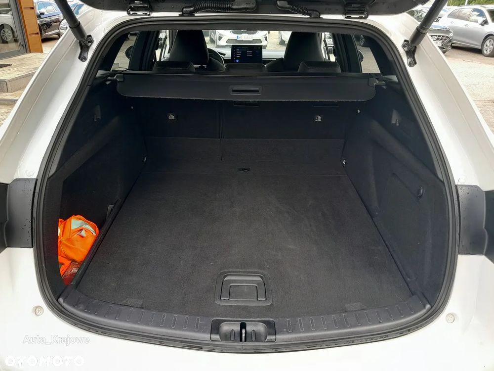 Toyota Corolla 2.0 Hybrid Style - 32
