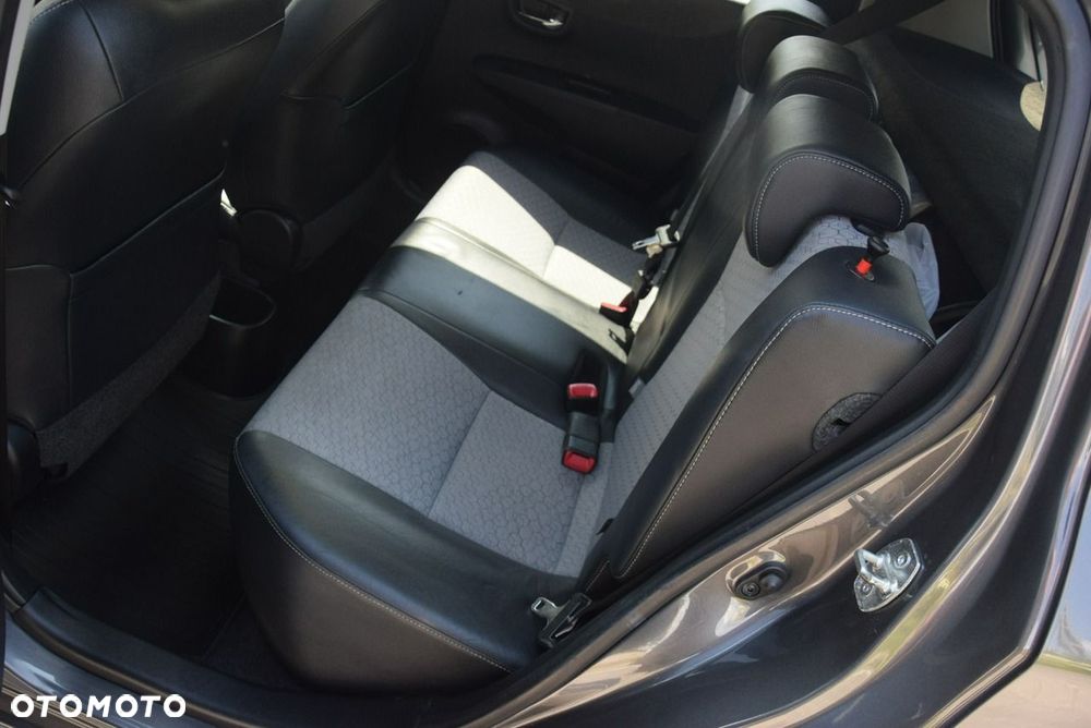 Toyota Yaris 1.33 Prestige - 22